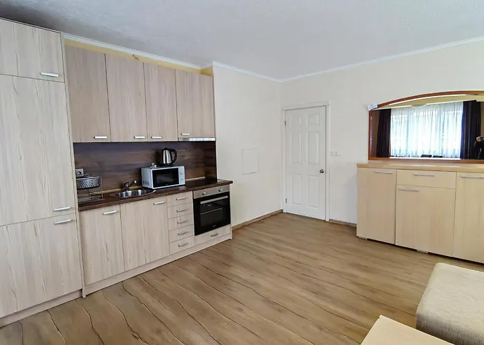 Sofia Hotel Apartments Апартамент София