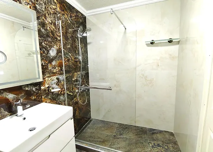 Sofia Hotel Apartments Апартамент София